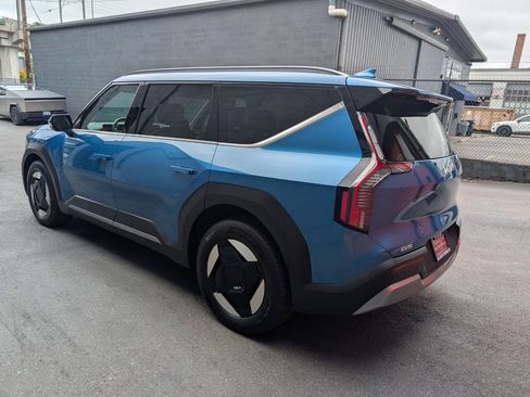 Used 2024 Kia EV9 Wind AWD/4WD image 5