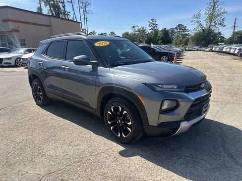 Used 2021 Chevrolet TrailBlazer LT FWD image 3