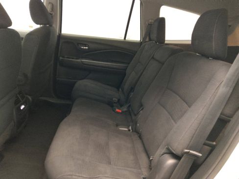 Used 2018 Honda Pilot EX image 18