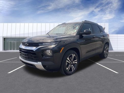 Used 2023 Chevrolet TrailBlazer LT FWD image 4