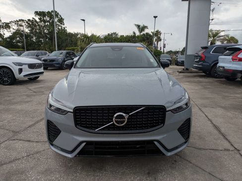 Used 2024 Volvo XC60 B5 Plus w/ Protection Package Premier AWD/4WD image 9
