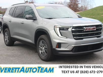 New 2025 GMC Acadia Elevation