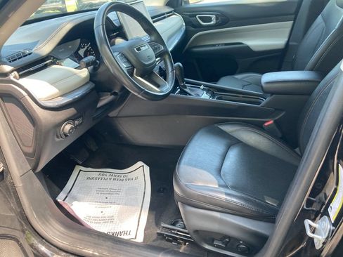 Used 2022 Jeep Compass Limited AWD/4WD image 12