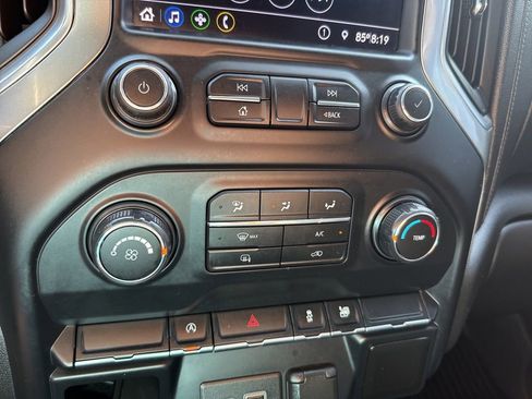 Used 2020 Chevrolet Silverado 1500 LT image 31