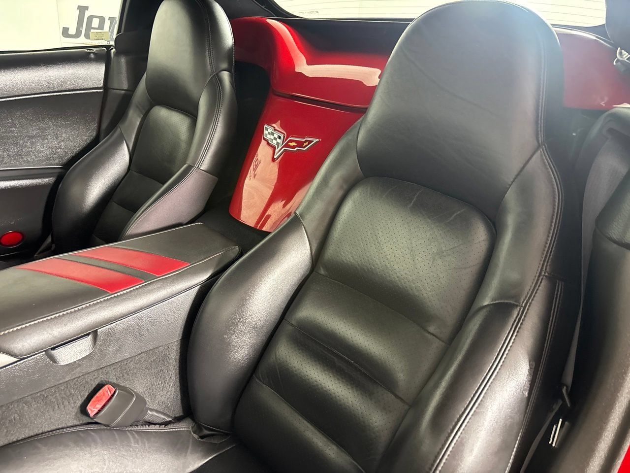 Used 2007 Chevrolet Corvette Convertible w/ Preferred Equipment Group RWD image 8
