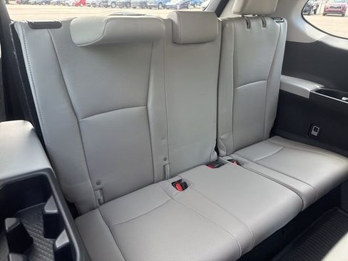 Used 2024 Toyota Grand Highlander AWD image 19