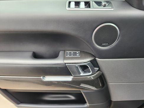 Used 2019 Land Rover Range Rover Sport SVR image 22