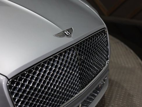 Used 2021 Bentley Continental GT image 47