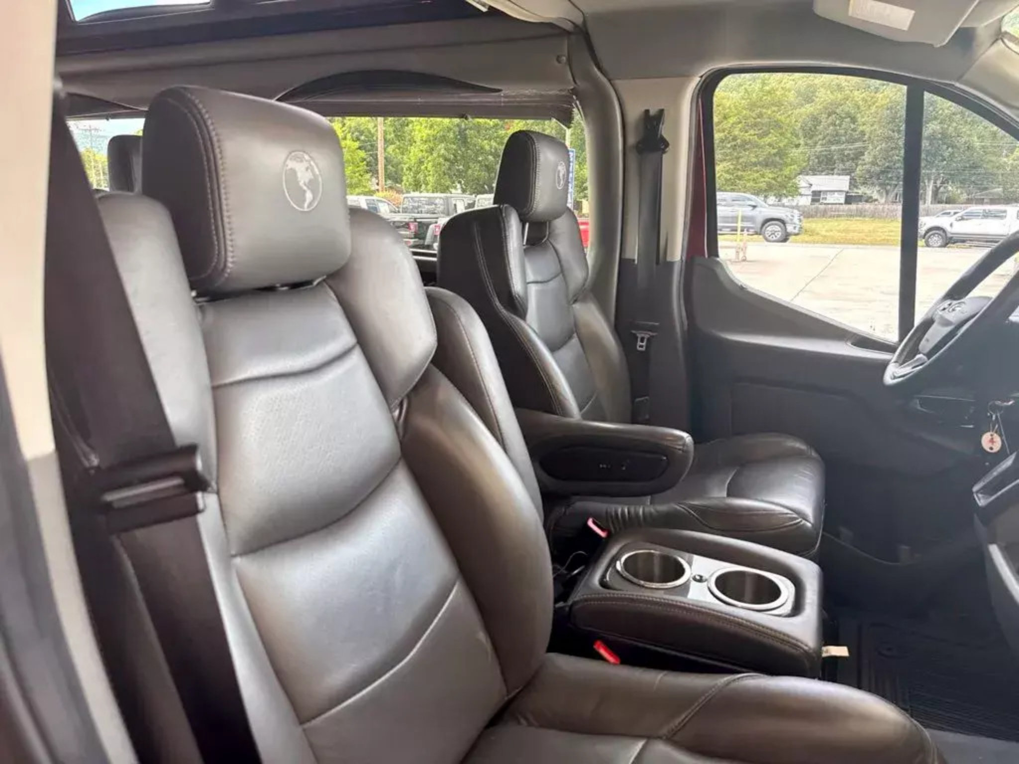 Used 2020 Ford Transit 150 Low Roof AWD image 15