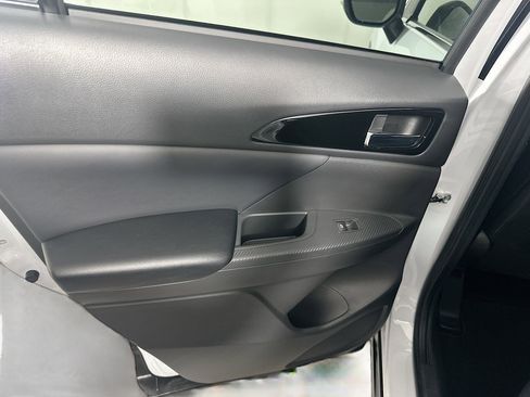 Used 2024 Mitsubishi Eclipse Cross SEL image 25