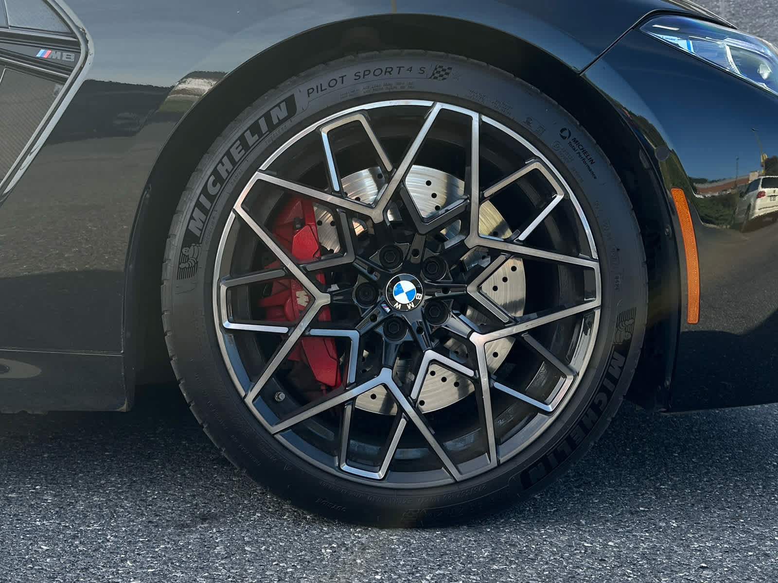Used 2024 BMW M8 Competition w/ M Carbon Exterior Package AWD/4WD image 11