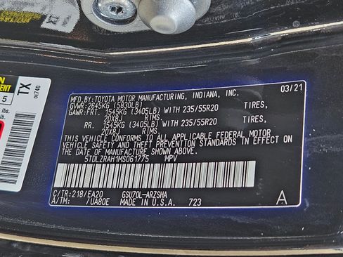 Used 2021 Toyota Highlander XSE FWD image 33