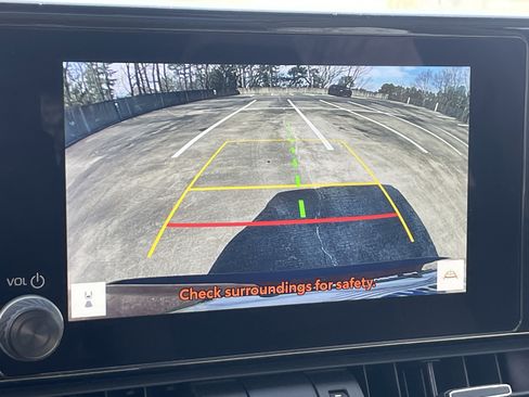 Used 2025 Toyota RAV4 XLE Premium image 25