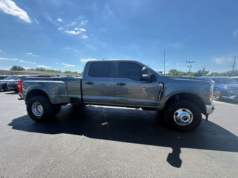 Used 2023 Ford F350 XL w/ XL Driver Assist Package AWD/4WD image 2