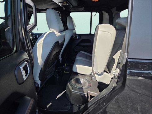 Used 2020 Jeep Gladiator Mojave AWD/4WD image 13