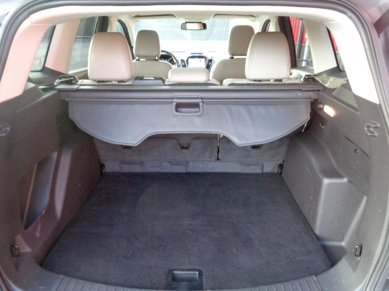 Used 2018 Ford Escape SEL w/ Ford Safe & Smart Package FWD image 11