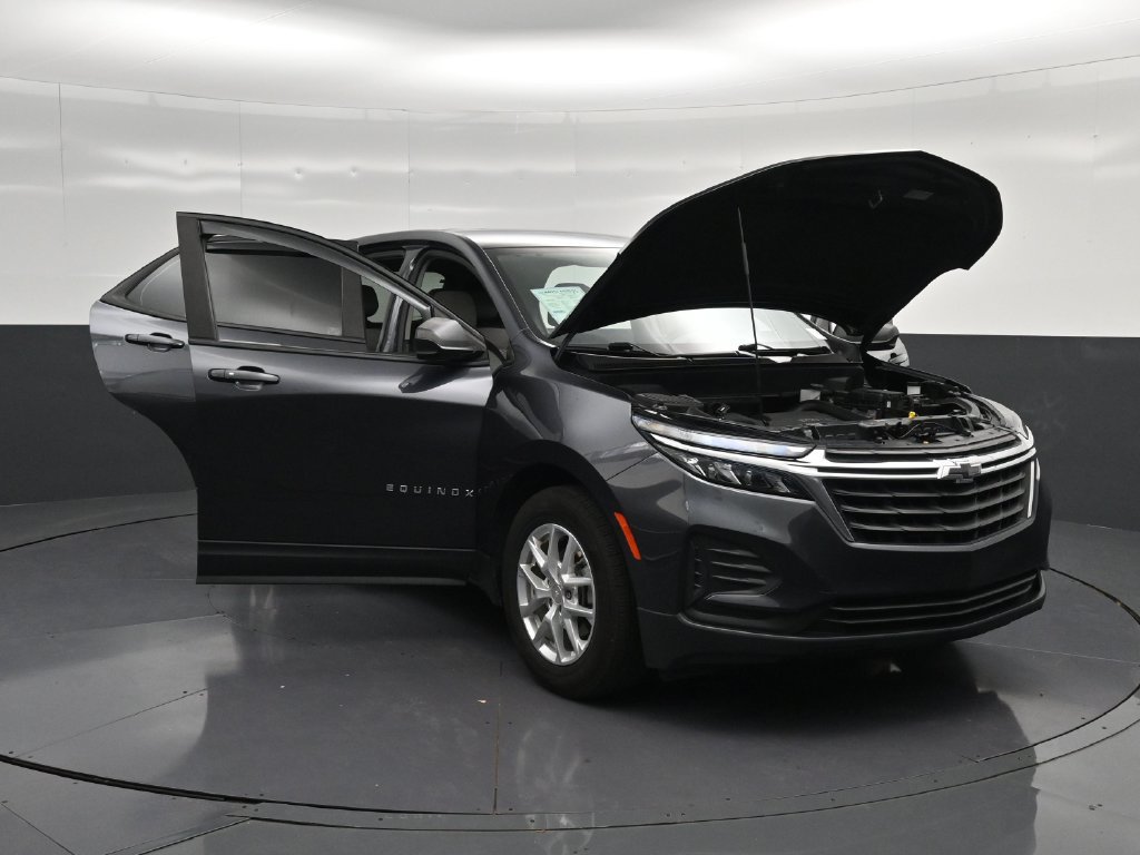 Used 2022 Chevrolet Equinox LS FWD image 24