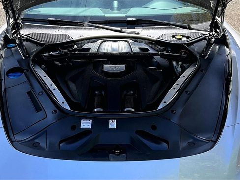 Used 2017 Porsche Panamera 4S image 28