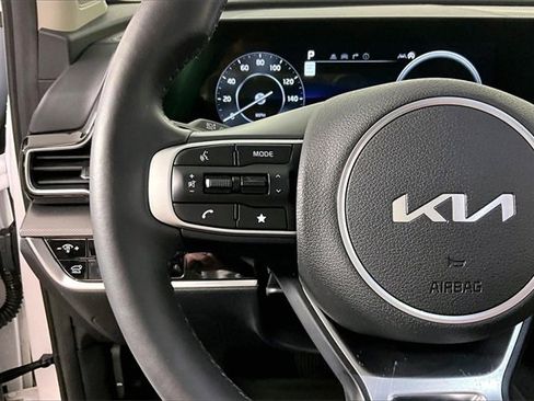 Certified 2023 Kia Sportage SX image 11