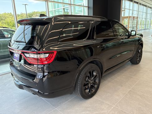 Certified 2023 Dodge Durango R/T AWD/4WD image 5