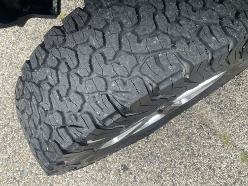 Used 2020 Jeep Wrangler Unlimited Sahara AWD/4WD image 20