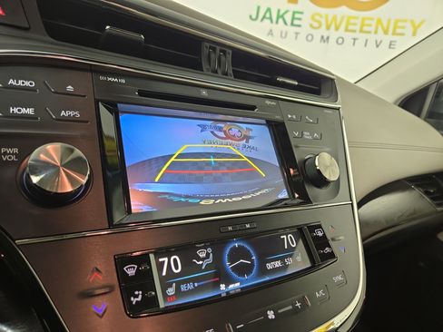 Used 2016 Toyota Avalon Limited image 22