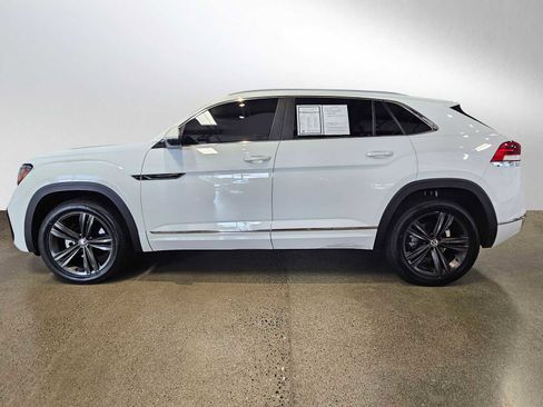 Used 2022 Volkswagen Atlas Cross Sport SEL R-Line AWD/4WD image 6