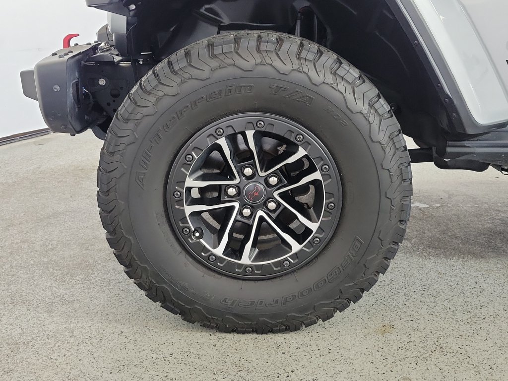 Used 2024 Jeep Wrangler Unlimited Rubicon AWD/4WD image 10
