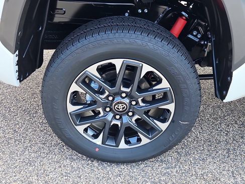 New 2026 Toyota Tundra Limited AWD/4WD image 5