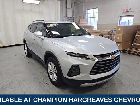 Used 2021 Chevrolet Blazer LT FWD image 2