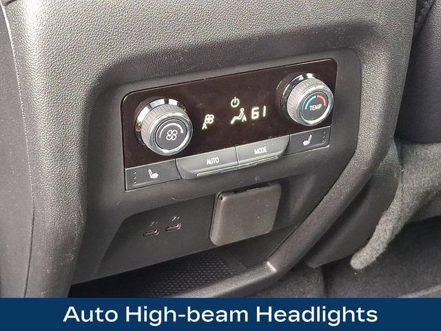 Used 2026 Chevrolet Traverse RS AWD/4WD image 18
