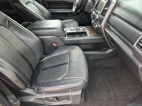 Certified 2021 Ford Expedition Platinum image 10