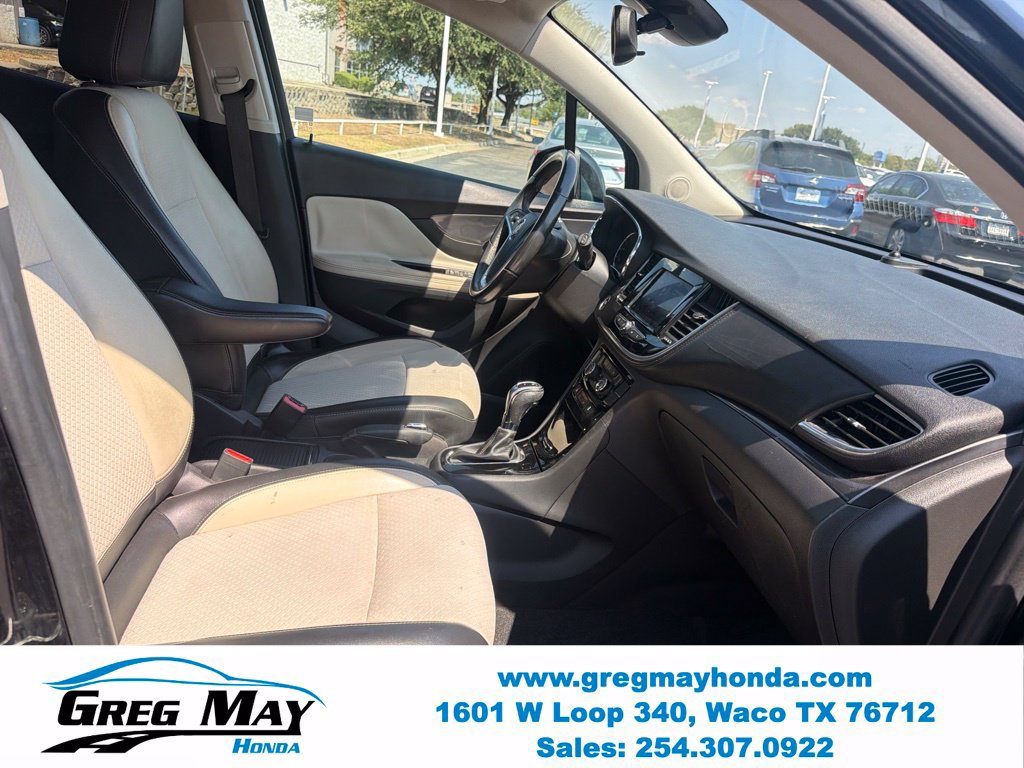 Used 2022 Buick Encore Preferred w/ Safety Package AWD/4WD image 31