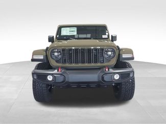 New 2026 Jeep Gladiator Rubicon w/ Steel Power Dome Hood Package AWD/4WD video 3