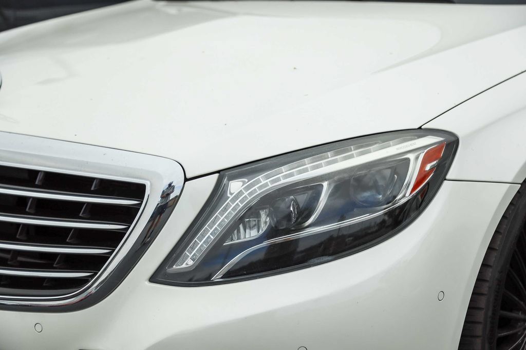 Used 2017 Mercedes-Benz S 550 Sedan image 4