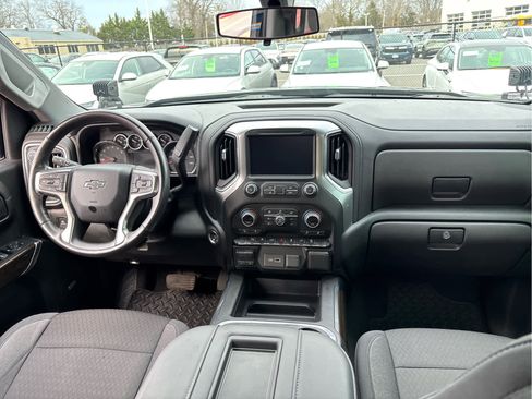 Used 2020 Chevrolet Silverado 1500 LT Trail Boss image 33