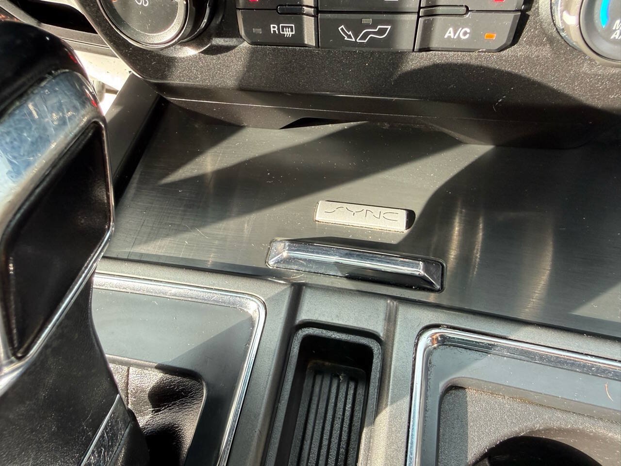 Used 2018 Ford F150 XLT w/ Equipment Group 302A Luxury AWD/4WD image 25