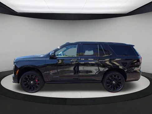 New 2026 Cadillac Escalade V w/ LPO, ONYX Package AWD/4WD image 2