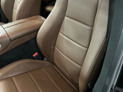Used 2024 Mercedes-Benz GLS 450 4MATIC image 4