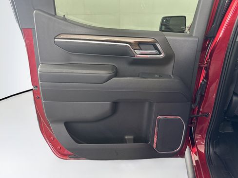 Used 2023 Chevrolet Silverado 1500 RST image 25