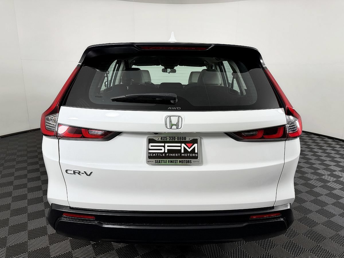 Used 2023 Honda CR-V LX image 10