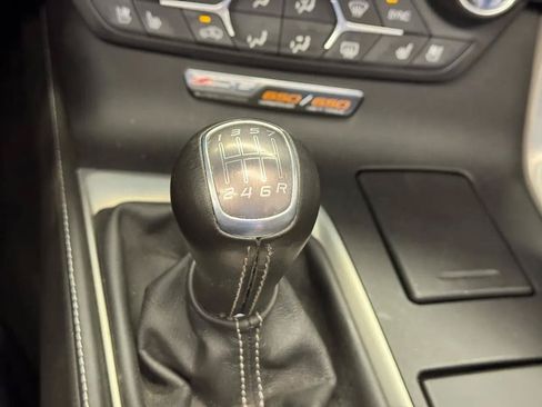 Used 2015 Chevrolet Corvette Z06 w/ 3LZ Preferred Equipment Group RWD image 17
