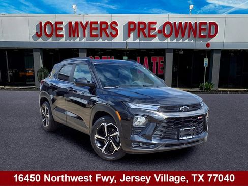 Used 2022 Chevrolet TrailBlazer RS FWD image 1