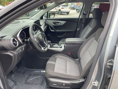 Used 2024 Chevrolet Blazer LT w/ Convenience Package FWD image 4