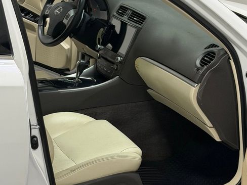 Used 2013 Lexus IS 250 RWD image 11