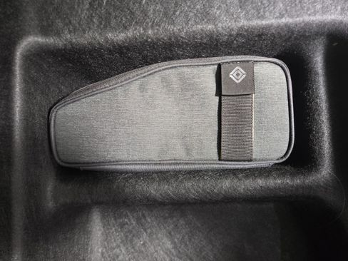 Used 2024 Rivian R1S Adventure AWD/4WD image 34