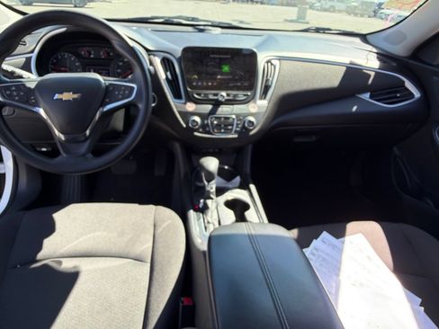 Used 2024 Chevrolet Malibu LT FWD image 21