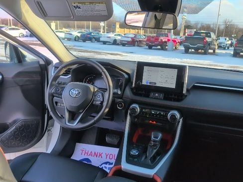 Used 2024 Toyota RAV4 Adventure image 42