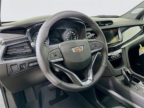 New 2025 Cadillac XT6 Premium Luxury w/ Technology Package image 13