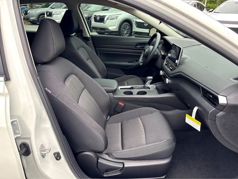 New 2025 Nissan Altima 2.5 S image 11